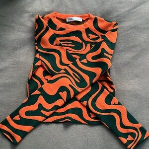 Retro long sleeve top!